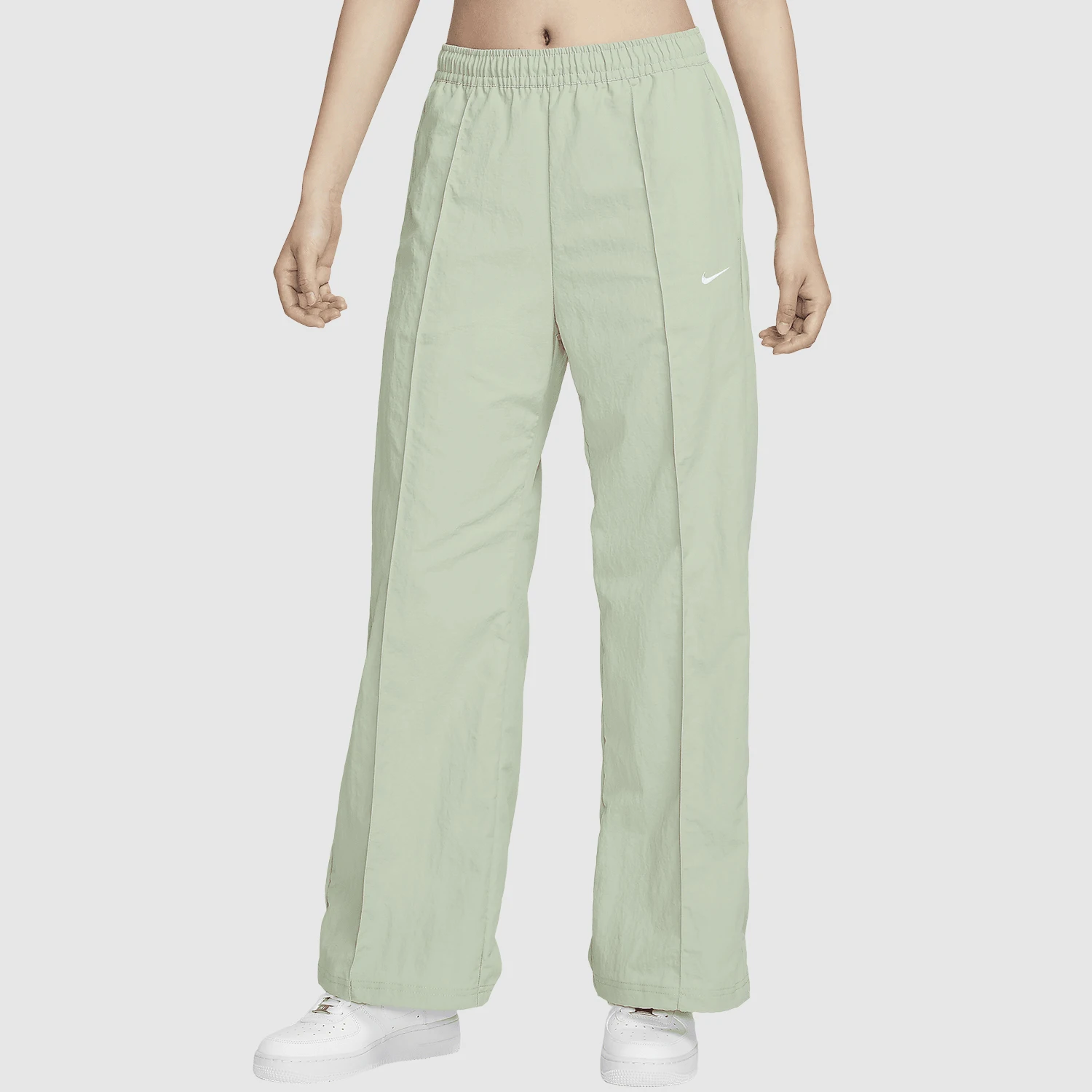 Оригинальные спортивные женские тканые брюки свободного кроя Nike со средней посадкой FQ3589-370
Оригинальные спортивные женские тканые брюки свободного кроя Nike со средней посадкой FQ3589-370