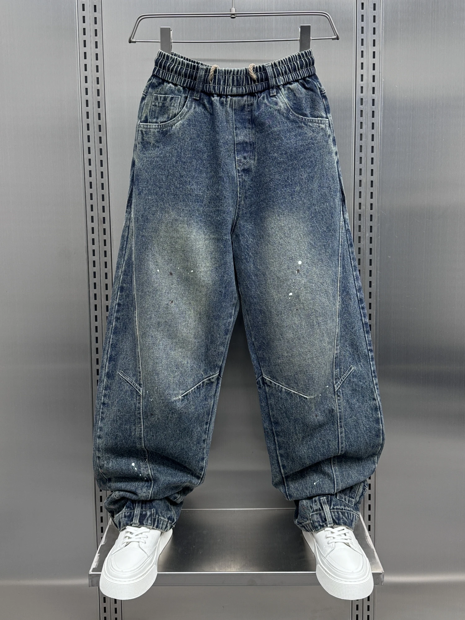 Waed Loose Straight Leg Jeans Men's Trendy Wide Leg Pants Youthful Sle Casual Comfortable Fit Jeans for Teens And Men
Waed Loose Straight Leg Jeans Men's Trendy Wide Leg Pants Youthful Sle Casual Comfortable Fit Jeans for Teens And Men