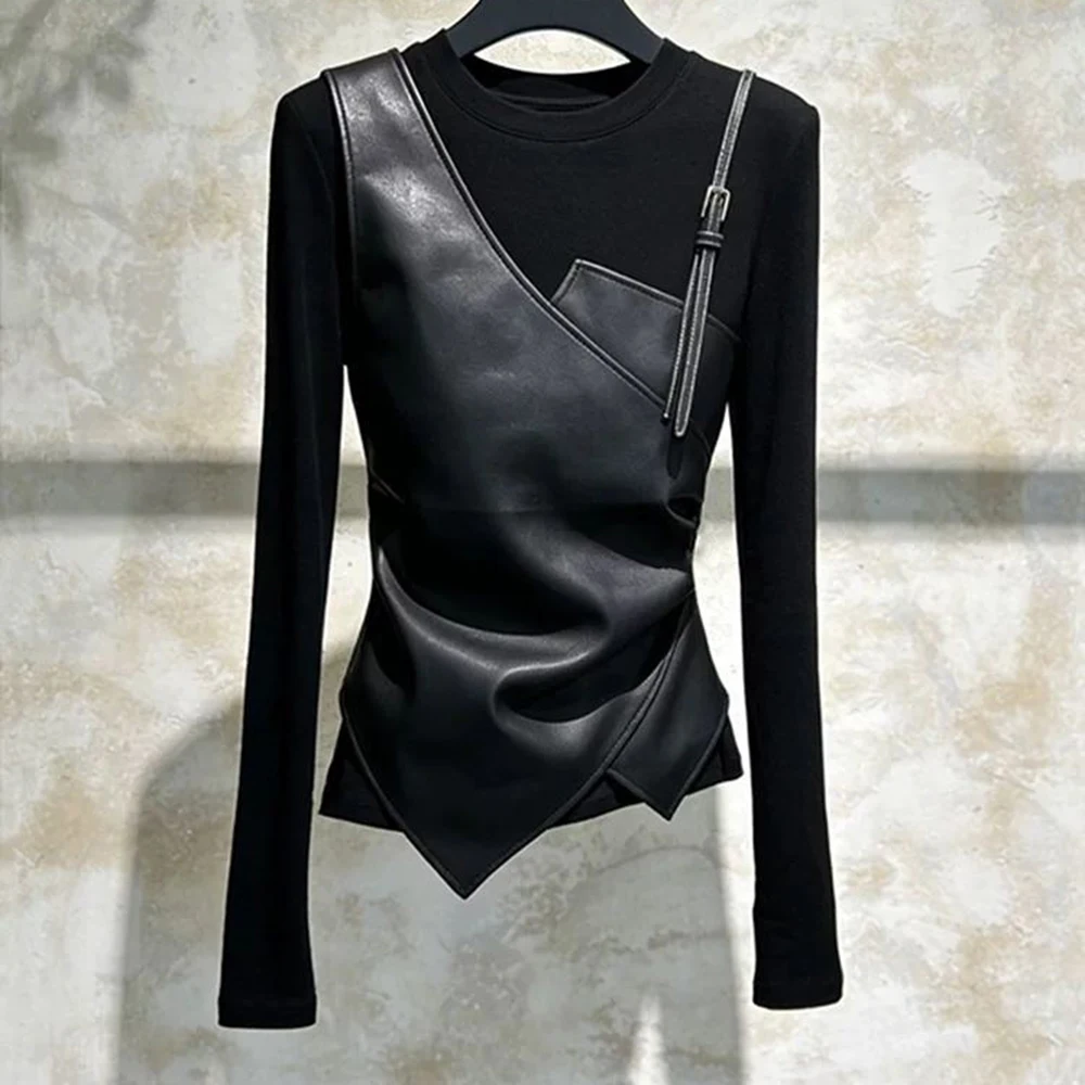 Fake two-piece spliced leather vest women's unique fashionable foreign-style design sense niche non-collision black splicing top
Fake two-piece spliced leather vest women's unique fashionable foreign-style design sense niche non-collision black splicing top