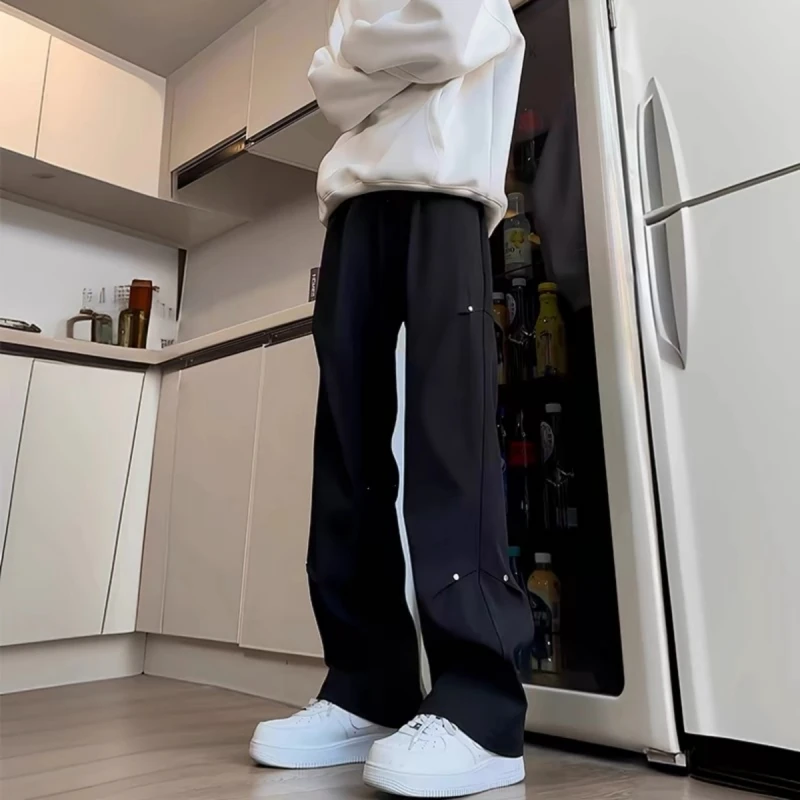 Мужские брюки Bla Rivet Ice Silk Drapey в западном стиле, свободные прямые повседневные брюки в американском стиле для осеннего сезона
Мужские брюки Bla Rivet Ice Silk Drapey в западном стиле, свободные прямые повседневные брюки в американском стиле для осеннего сезона