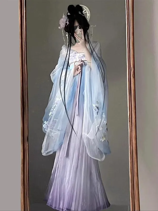 Embroidered Tang Dynasty Style Women's Hanfu with Large Sleeves Daily Wear for Spring And Summer Seasonal Fashion Ladies' Clo...
Embroidered Tang Dynasty Style Women's Hanfu with Large Sleeves Daily Wear for Spring And Summer Seasonal Fashion Ladies' Clo...