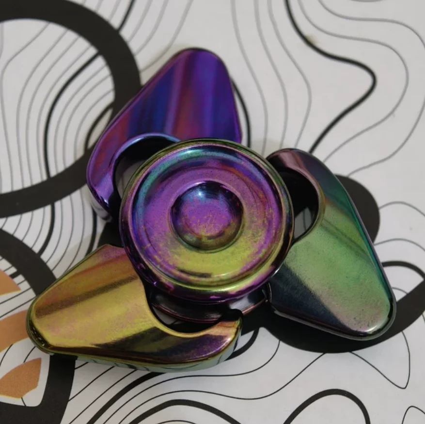 Used EDC NEW BEE Wu Windmill fidget spinner metal decompression toy
Used EDC NEW BEE Wu Windmill fidget spinner metal decompression toy