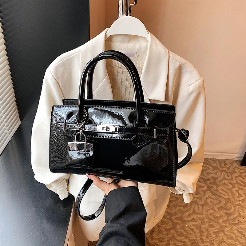 Popular Classic Leather Tote Bags For Ladies Women's Crossbody Bag Shoulder Bag By Famous Designer
Popular Classic Leather Tote Bags For Ladies Women's Crossbody Bag Shoulder Bag By Famous Designer
