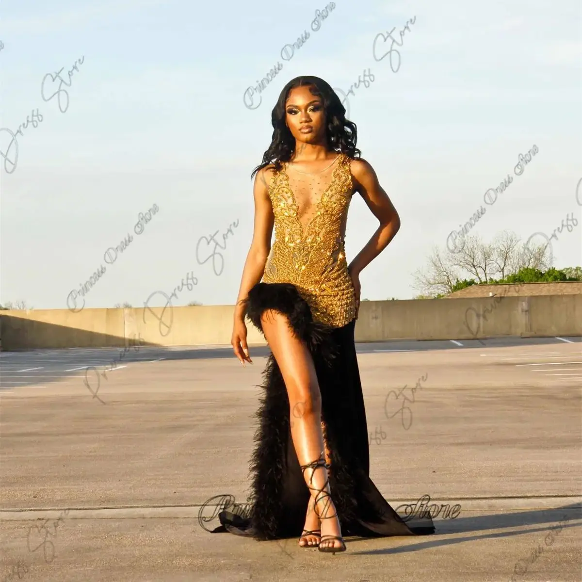 Luxury Long Prom Dress For Black Girls Bead Crystal Birthday Party Dresses Feathers High Slit Evening Gowns Customized
Luxury Long Prom Dress For Black Girls Bead Crystal Birthday Party Dresses Feathers High Slit Evening Gowns Customized