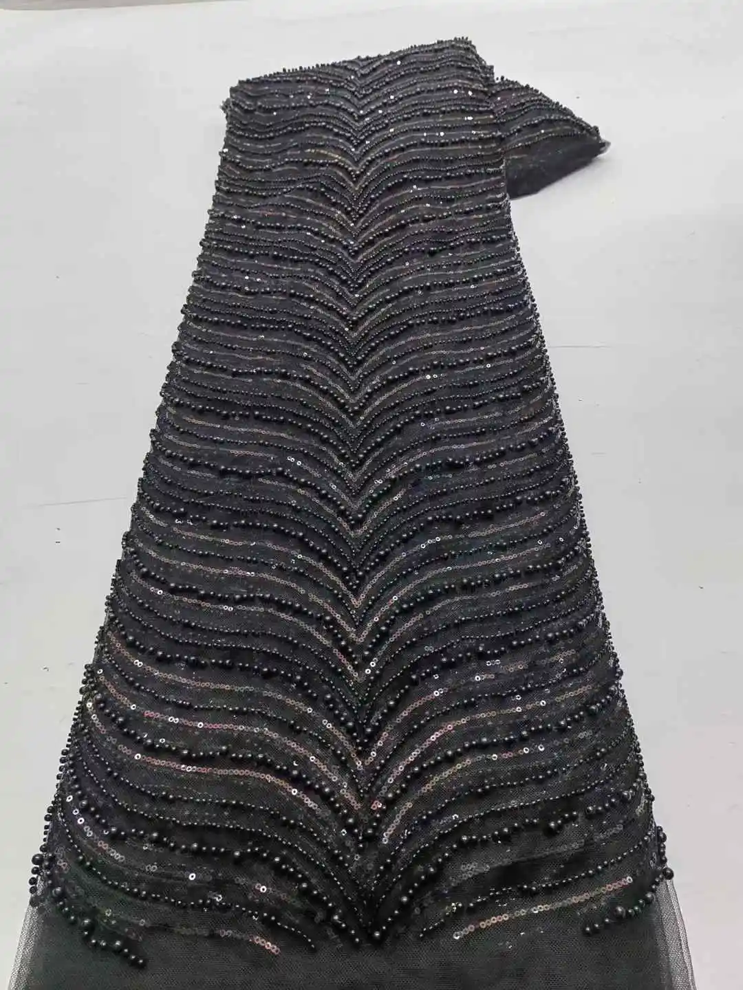 Latest Design Heavy Beads Lace Fabric Luxury Sequins Tulle Lace For Bridal Dress Luxury Evening Women Dress 5 Yards
Latest Design Heavy Beads Lace Fabric Luxury Sequins Tulle Lace For Bridal Dress Luxury Evening Women Dress 5 Yards