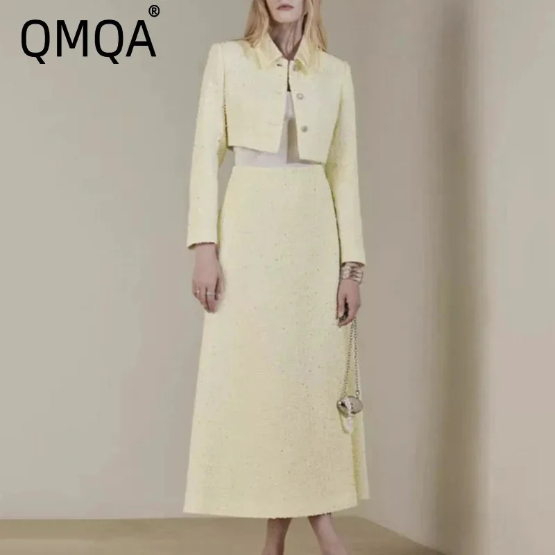 QMQA Fashion Women's Tweed 2 Pcs Set Lapel Single Breasted Short Coat High Wiast Skirt Elegant Sets Autumn New Clothing 1A745
QMQA Fashion Women's Tweed 2 Pcs Set Lapel Single Breasted Short Coat High Wiast Skirt Elegant Sets Autumn New Clothing 1A745