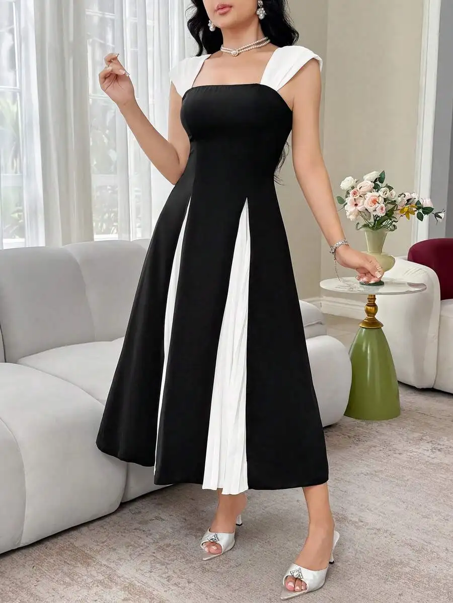 Elegant Pleated Colorblock Sleeveless Midi Dress For Women
Elegant Pleated Colorblock Sleeveless Midi Dress For Women
