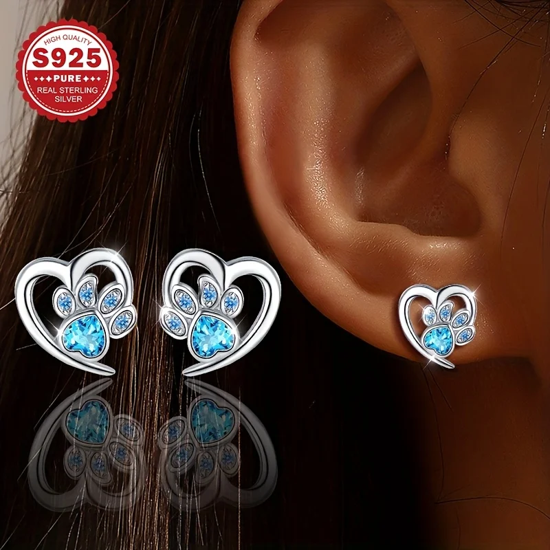 1 pair of S925 silver cat paw heart earrings, exuding high-end elegance, featuring a pet paw print, perfect for everyday wear
1 pair of S925 silver cat paw heart earrings, exuding high-end elegance, featuring a pet paw print, perfect for everyday wear