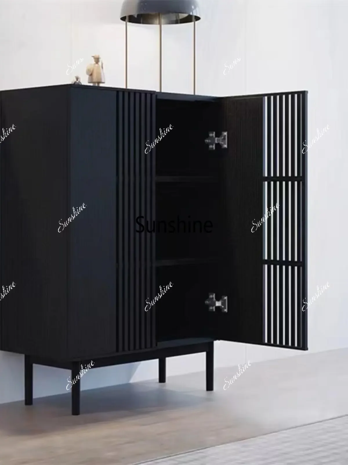 YItalian light luxury solid wood dining side cabinet small apartment living room household storage entrance
YItalian light luxury solid wood dining side cabinet small apartment living room household storage entrance