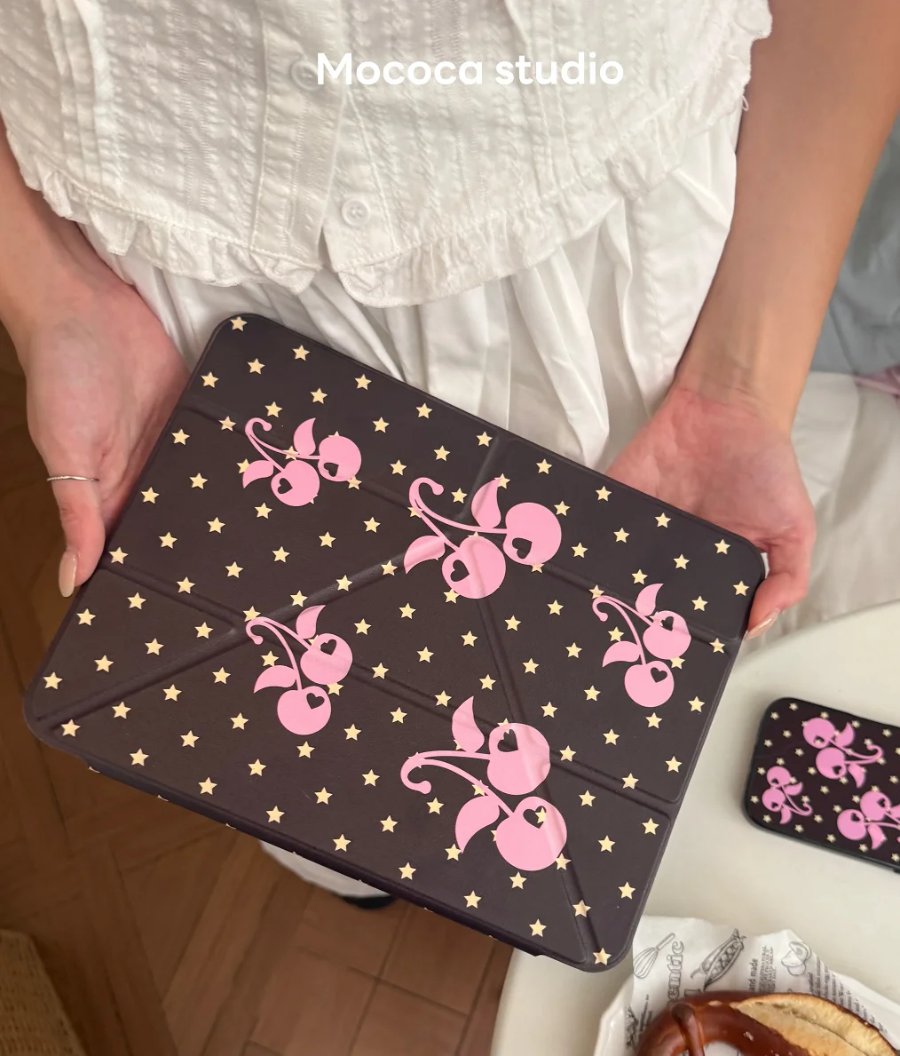 Devil Cherry Tablet Case For iPad Pro 11 12.9 13 8.3 M2 M4 M3 9.7 10.2 5/6th 7/8/9 10th 11th Mini 6 7 Air 3 4 5 6 Stand Cover
Devil Cherry Tablet Case For iPad Pro 11 12.9 13 8.3 M2 M4 M3 9.7 10.2 5/6th 7/8/9 10th 11th Mini 6 7 Air 3 4 5 6 Stand Cover