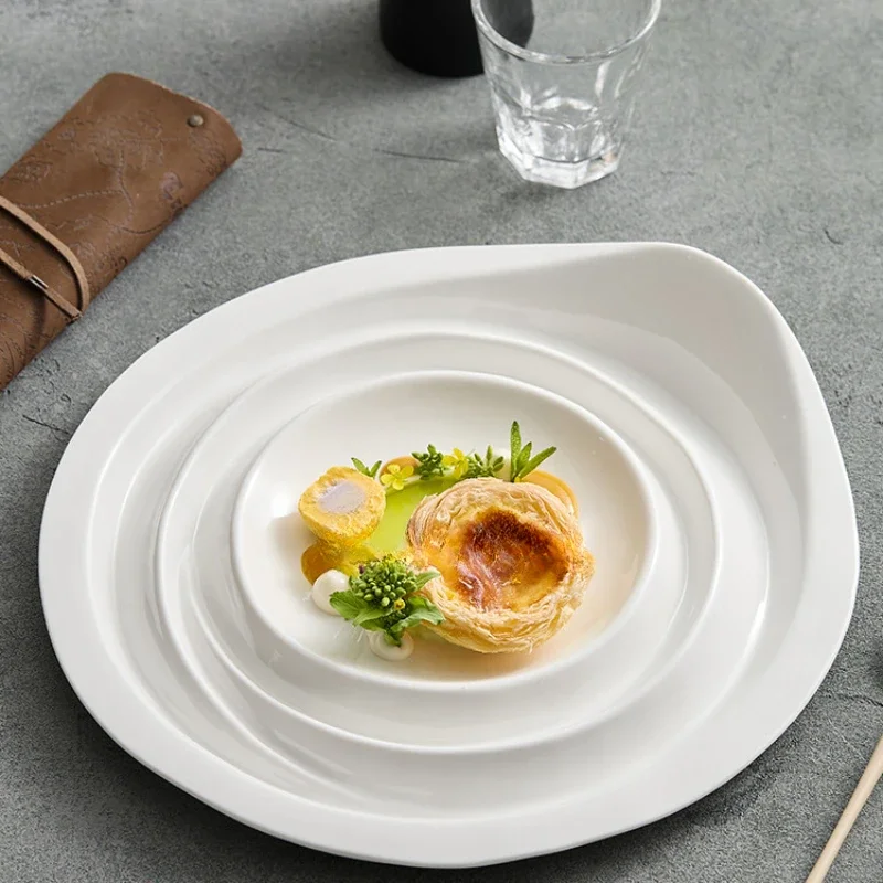 Cold Dish Plate Commercial Chinese White Ceramic Wavy Special-shaped Underglaze Color Plate Cold Dish Plate Special for Hotel.
Cold Dish Plate Commercial Chinese White Ceramic Wavy Special-shaped Underglaze Color Plate Cold Dish Plate Special for Hotel.