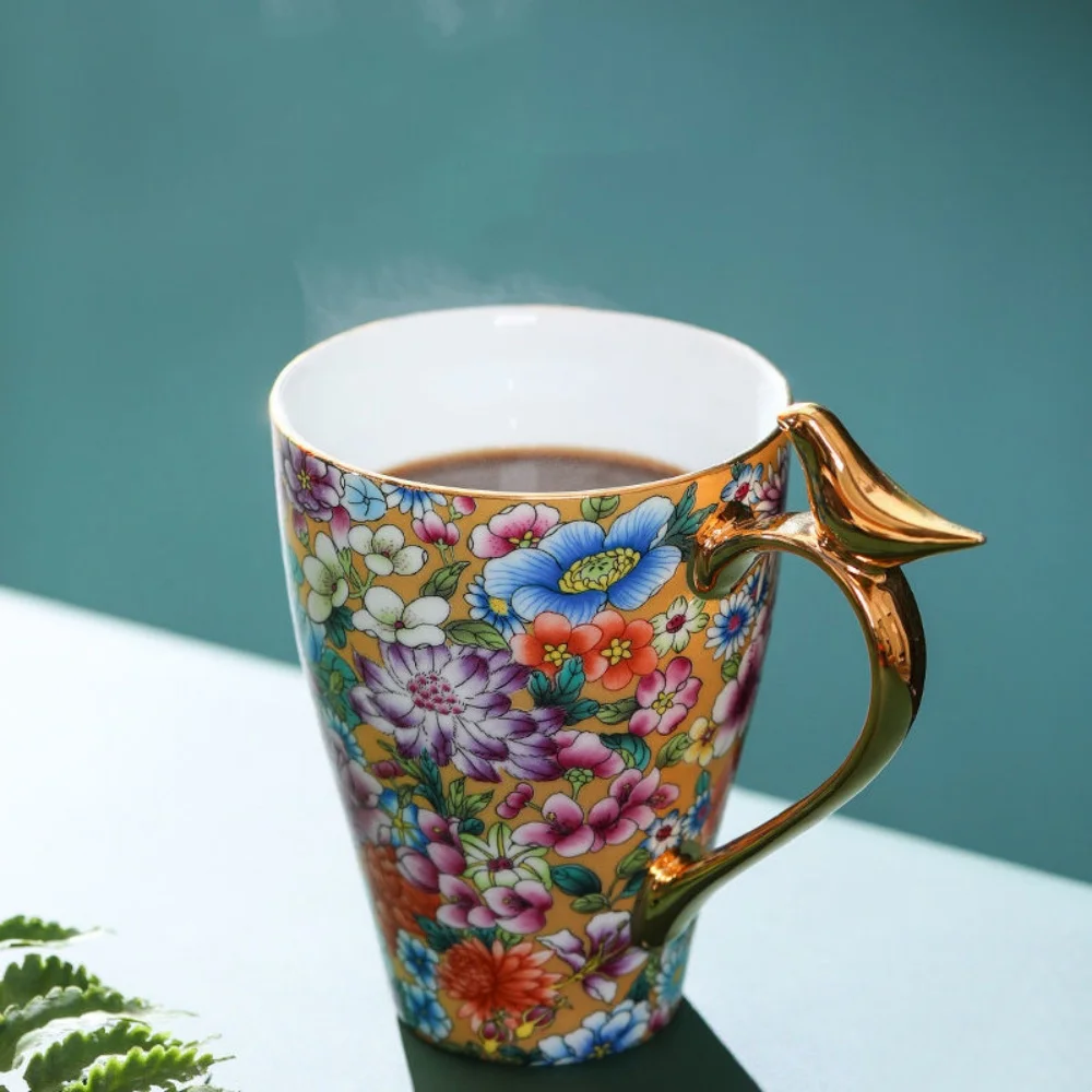 Enamel Painted Gold Porcelain Mug Flower Pattern Ceramic Mug Coffee Cup With Bird Handle Retro Gold Painting
Enamel Painted Gold Porcelain Mug Flower Pattern Ceramic Mug Coffee Cup With Bird Handle Retro Gold Painting