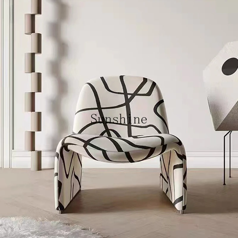 Nordic flannel single sofa chair modern Bauhaus chair vintage furniture
Nordic flannel single sofa chair modern Bauhaus chair vintage furniture