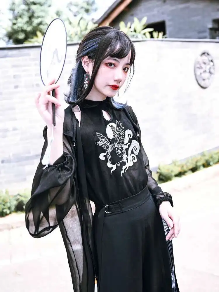 New Chinese Style National Style Han Elements Halter Wearing Outside Suspenders The Spice Girls Sleeveless Vest Embroidery
New Chinese Style National Style Han Elements Halter Wearing Outside Suspenders The Spice Girls Sleeveless Vest Embroidery