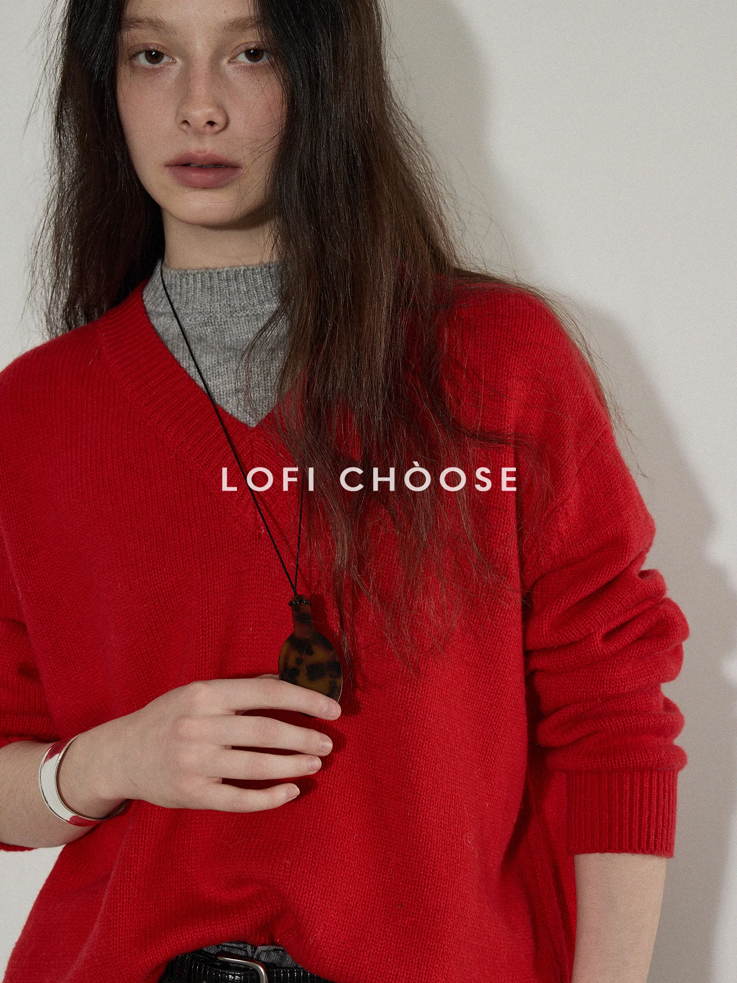 Новый женский зимний вязаный свитер оверсайз с круглым вырезом, в стиле колор-блок, Lofi, для повседневной носки, с длинными рукавами
Новый женский зимний вязаный свитер оверсайз с круглым вырезом, в стиле колор-блок, Lofi, для повседневной носки, с длинными рукавами