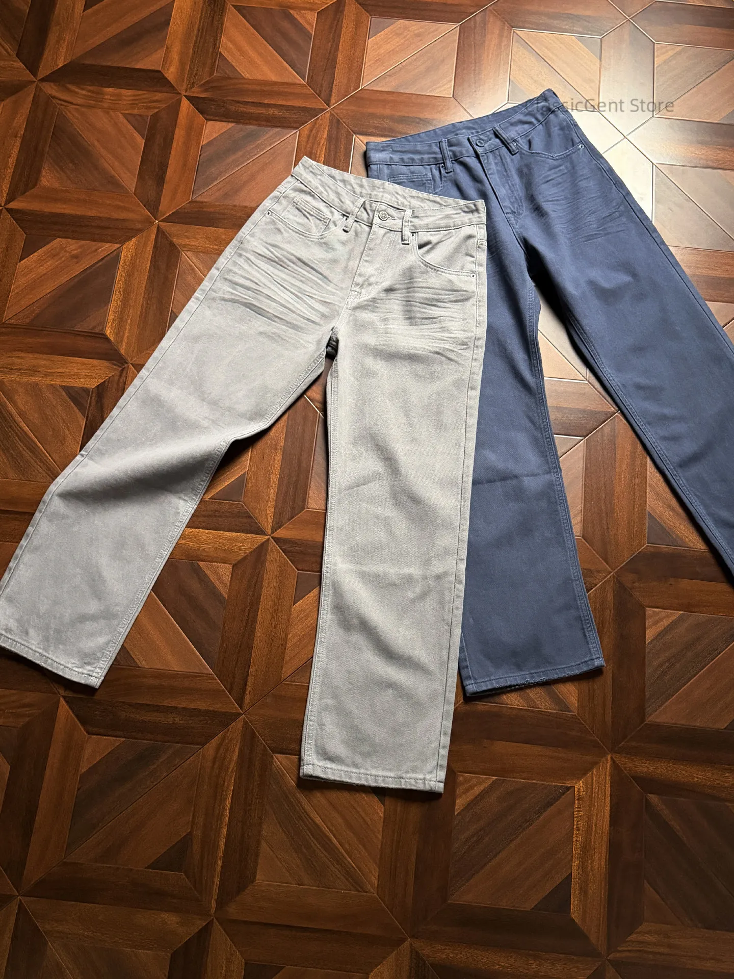 Soft texture cat whisker low saturation light gray jeans light casual simple straight pants
Soft texture cat whisker low saturation light gray jeans light casual simple straight pants