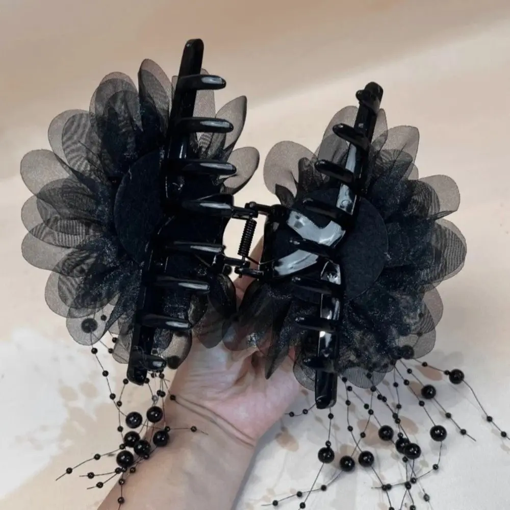 Peony Flower Tassel Grasping Clip Puffy Shark Clip Hair Claw for Women Simple Temperament Scrunchies Ladies Hair Accessories
Peony Flower Tassel Grasping Clip Puffy Shark Clip Hair Claw for Women Simple Temperament Scrunchies Ladies Hair Accessories