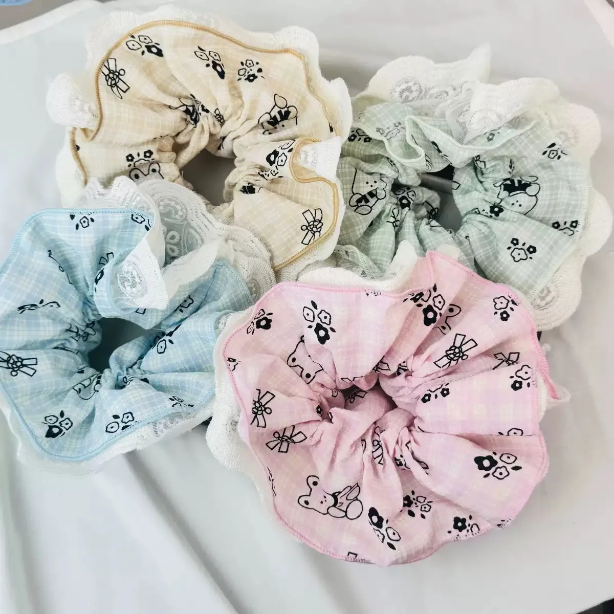 Ladies' Hair Korean Lace Checkered Cartoon Teddy Bear Cute Sweet Kawaii Elastic Hair Bands High-quality Hair Accessories
Ladies' Hair Korean Lace Checkered Cartoon Teddy Bear Cute Sweet Kawaii Elastic Hair Bands High-quality Hair Accessories