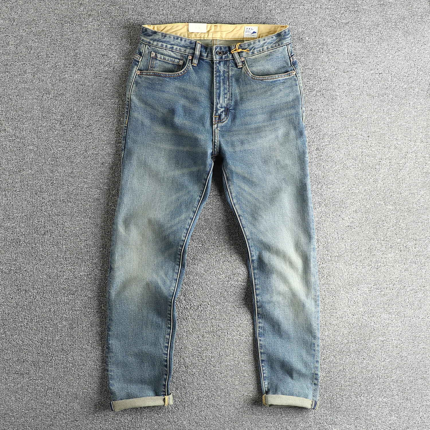 High-end retro trend red wrapped jeans men washed to make old American youth slim-fit pants
High-end retro trend red wrapped jeans men washed to make old American youth slim-fit pants