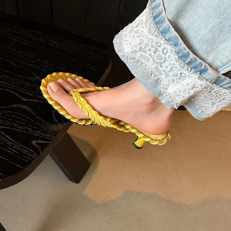 Retro Woven Roman Style High Heels Women's Summer New Style Thin Heel Holiday Fashion Sandals Glue Adhesive Shoes Rubber Sole
Retro Woven Roman Style High Heels Women's Summer New Style Thin Heel Holiday Fashion Sandals Glue Adhesive Shoes Rubber Sole