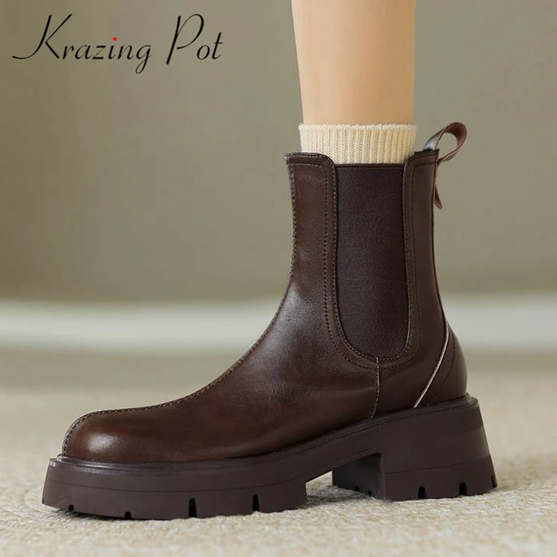 Krazing Pot 2025 Cow Leather Round Toe Thick Heels Winter Fashion Chelsea Boots Slip On British School Preppy Style Ankle Boots
Krazing Pot 2025 Cow Leather Round Toe Thick Heels Winter Fashion Chelsea Boots Slip On British School Preppy Style Ankle Boots