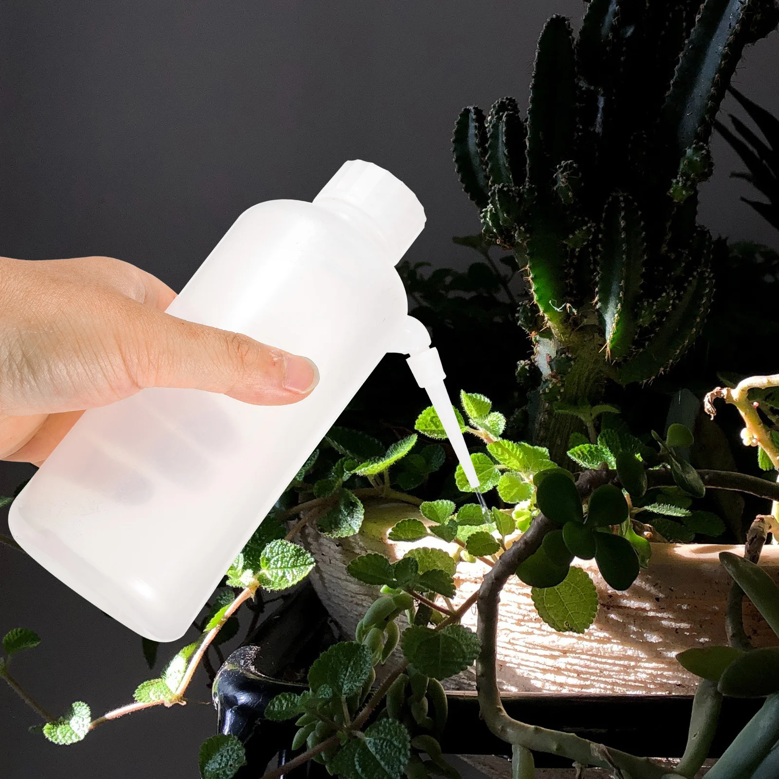 2 Pcs Watering Washing Bottles Side Mouth Squeeze for Hanging Plants Garden Supply Plastic 
2 Pcs Watering Washing Bottles Side Mouth Squeeze for Hanging Plants Garden Supply Plastic