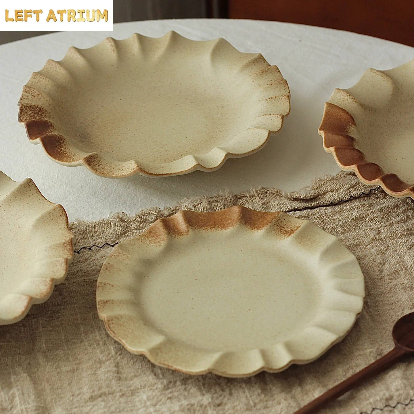 Vintage Ruched Ceramic Plate Kiln Glaze Round Dish Tablewares Household Durable Pasta Salad Dessert Porcelain Dishes
Vintage Ruched Ceramic Plate Kiln Glaze Round Dish Tablewares Household Durable Pasta Salad Dessert Porcelain Dishes