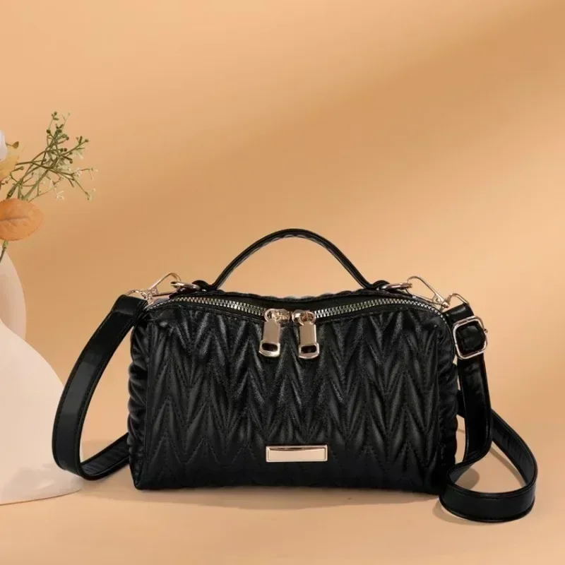 Popular Classic Women's Crossbody-Bag Hand Bags, Leather Shoulder Bag Messenger Bag from Luxury Brand Designer
Popular Classic Women's Crossbody-Bag Hand Bags, Leather Shoulder Bag Messenger Bag from Luxury Brand Designer