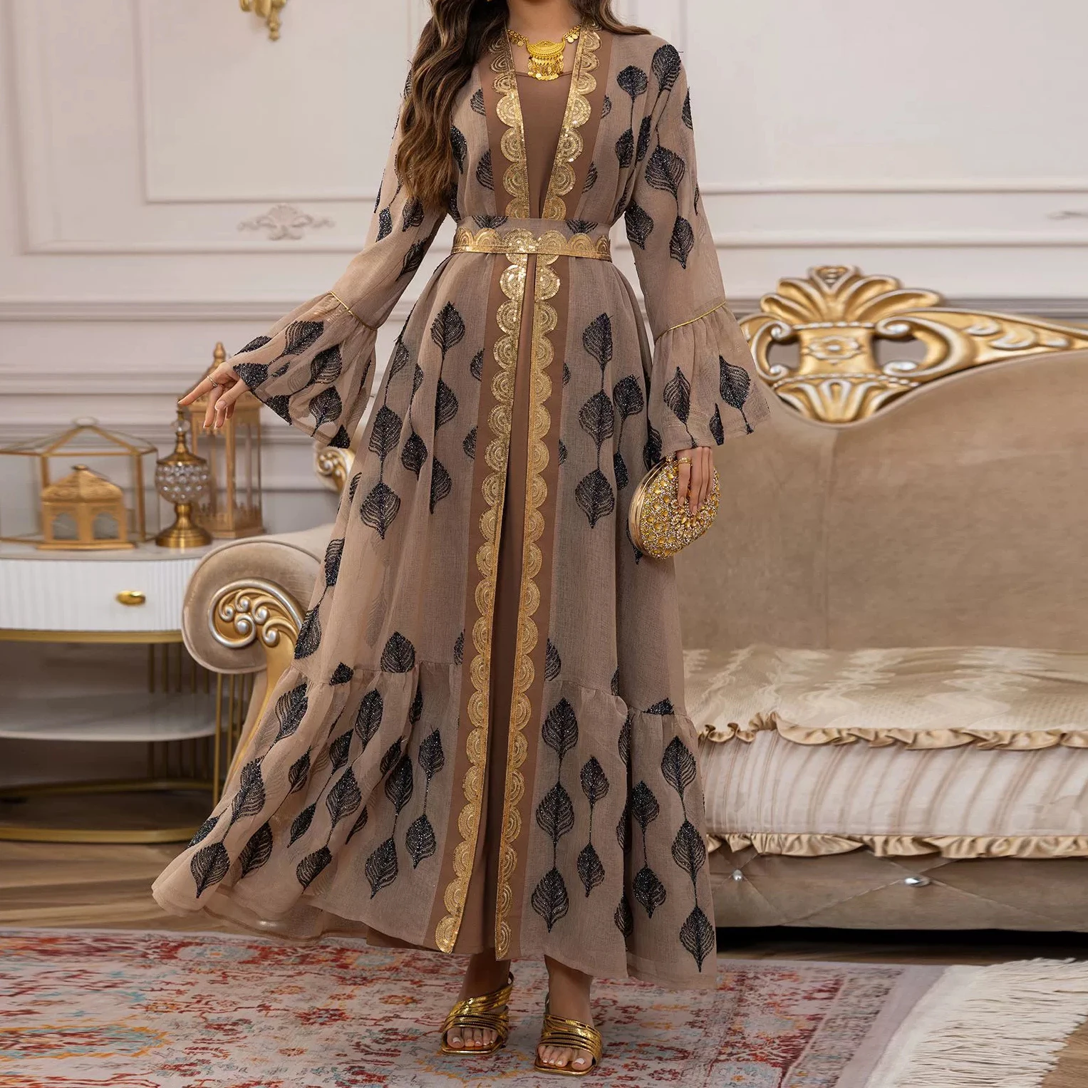 Fashion dress Middle East Arabian Dubai robe foreign trade mesh embroidery suit-GZXX534
Fashion dress Middle East Arabian Dubai robe foreign trade mesh embroidery suit-GZXX534