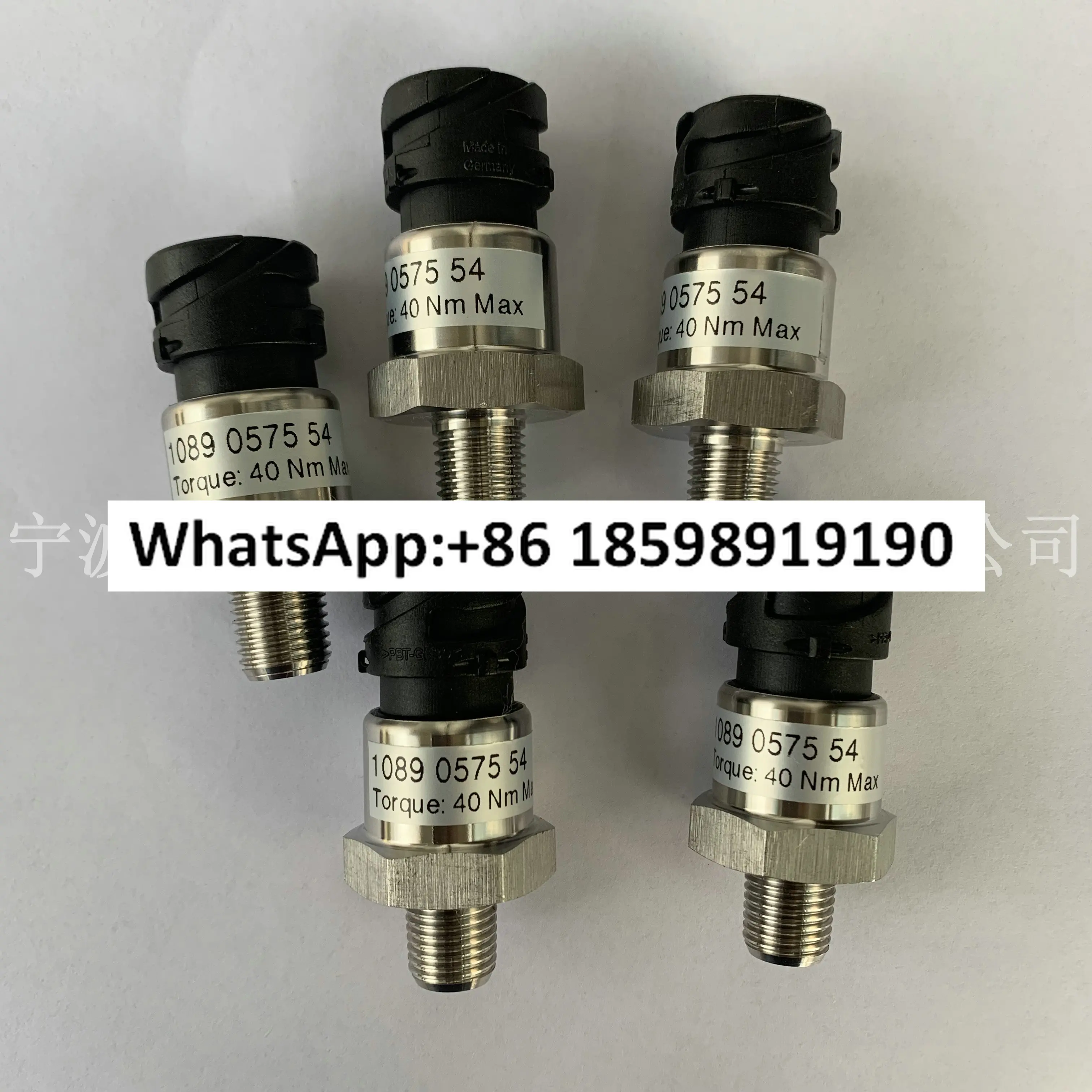 Датчик давления воздушного компрессора 1089057524 передатчик 075G1084 075G1129 DSTP140
Датчик давления воздушного компрессора 1089057524 передатчик 075G1084 075G1129 DSTP140