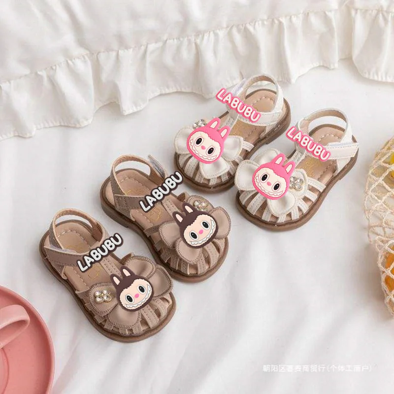 Labubu Girl Baby cartoon Sandals Summer New Beach Shoes children Soft Sole Non-slip Princess Slippers Kindergarten Toddler Shoes
Labubu Girl Baby cartoon Sandals Summer New Beach Shoes children Soft Sole Non-slip Princess Slippers Kindergarten Toddler Shoes