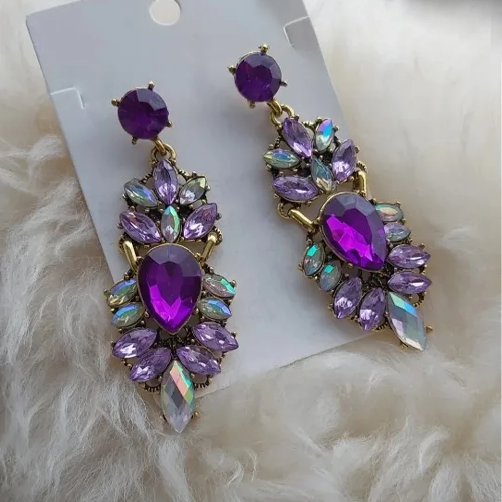 Vintage Jewellery Victorian Long Black Green Red Gems Stone Crystal Rhinestone Drop Wedding Bridal Statement Earrings for Women
Vintage Jewellery Victorian Long Black Green Red Gems Stone Crystal Rhinestone Drop Wedding Bridal Statement Earrings for Women
