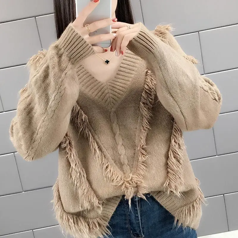 V-neck Fringe Sweater Women's Long Sleeve Top Winter New Lazy Sweater Women Loose Fall Winter Women's Wear Thick Top
V-neck Fringe Sweater Women's Long Sleeve Top Winter New Lazy Sweater Women Loose Fall Winter Women's Wear Thick Top