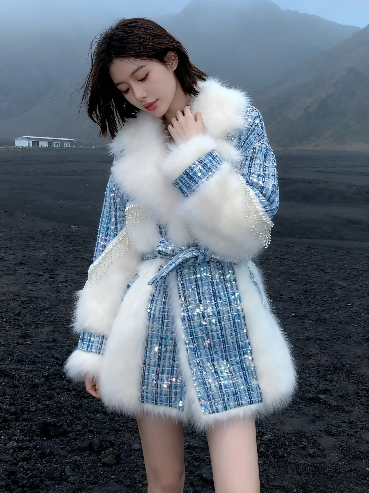 Теплая утепленная женская куртка средней длины с пэчворком из искусственного меха, со съемными пайетками, в стиле Ele Count Sle
Теплая утепленная женская куртка средней длины с пэчворком из искусственного меха, со съемными пайетками, в стиле Ele Count Sle