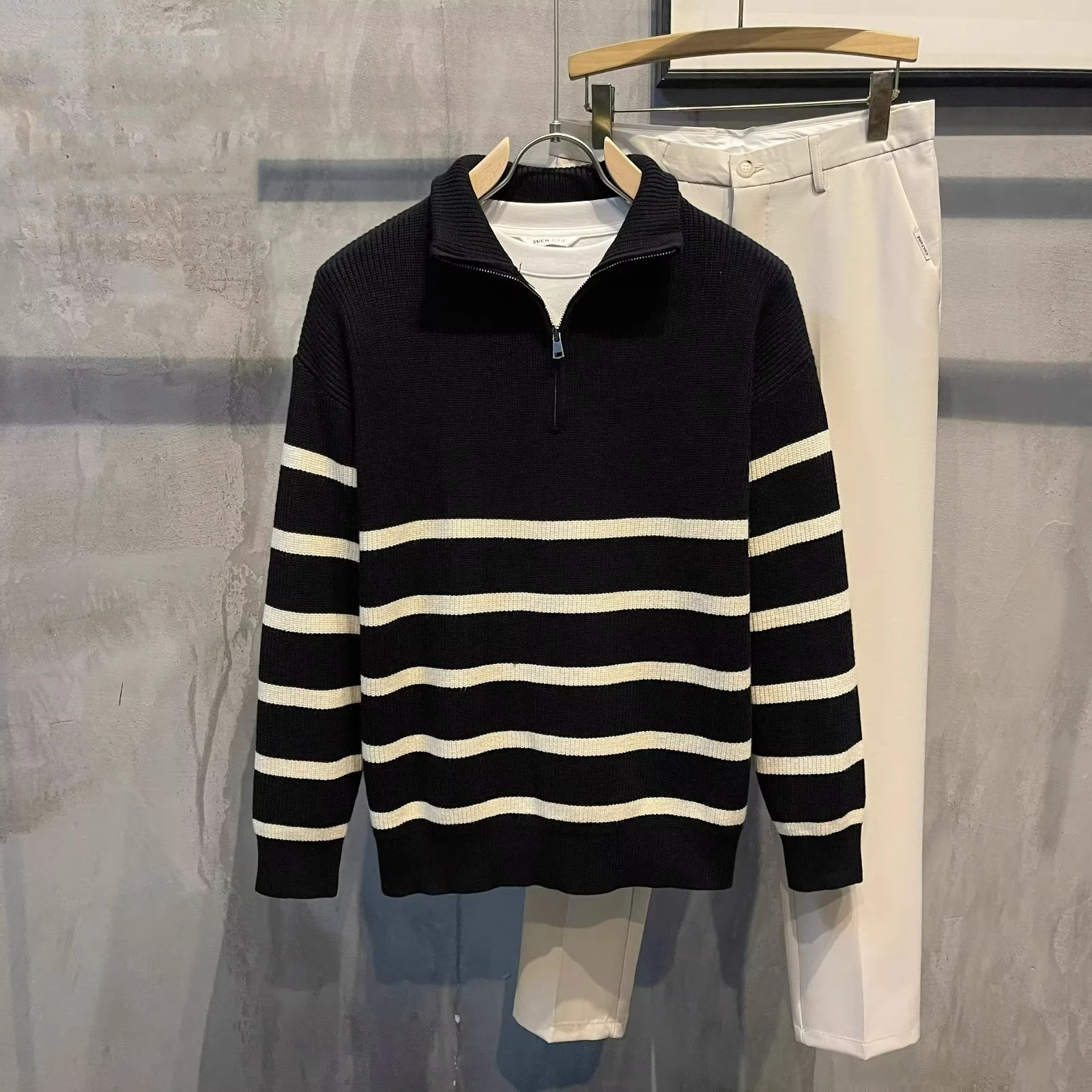 Autumn Winter Large Size 300 Pou Casual Striped Knitwear Men's Sweater Colion Color Lazy Sle Couple's Loose Fit
Autumn Winter Large Size 300 Pou Casual Striped Knitwear Men's Sweater Colion Color Lazy Sle Couple's Loose Fit