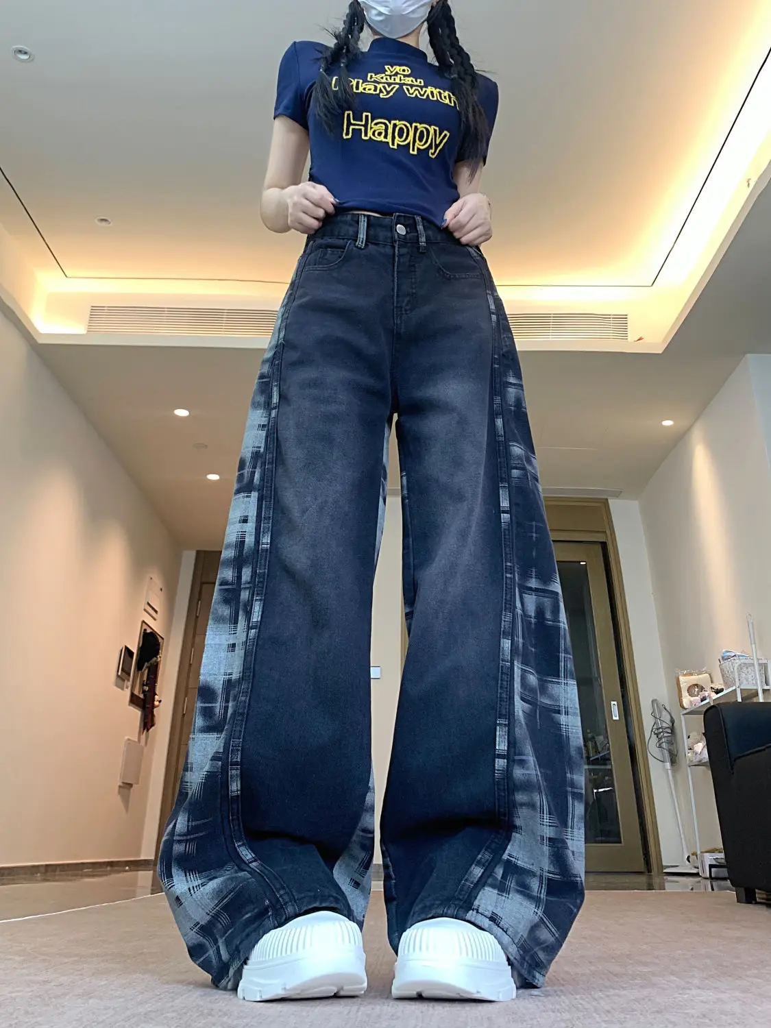American Retro Side Plaid Contrasting Color Spliced Jeans Women Spring Autumn New High-Waist Loose Drape Wide-Leg Pants
American Retro Side Plaid Contrasting Color Spliced Jeans Women Spring Autumn New High-Waist Loose Drape Wide-Leg Pants