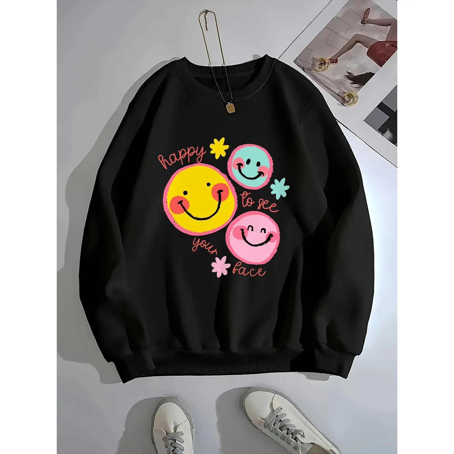 Happy Face Graphic Sweatshirt Women's Streetwear Funny Cute Smiley Face Oversized Hoodie Pullover Tops 
Happy Face Graphic Sweatshirt Women's Streetwear Funny Cute Smiley Face Oversized Hoodie Pullover Tops