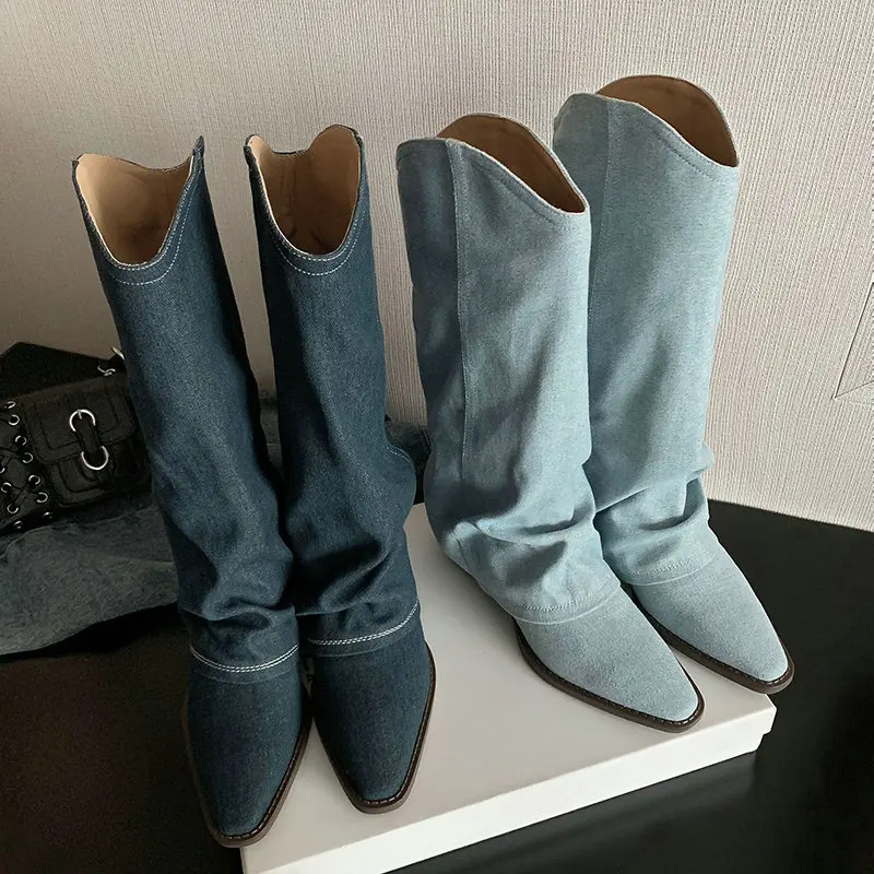 Denim Jeans Blue Loose Pants Design Mid-calf Cowboy Boots Pointed Toe Autumn Winter Women Shoes Pleated Designer Luxury Boots
Denim Jeans Blue Loose Pants Design Mid-calf Cowboy Boots Pointed Toe Autumn Winter Women Shoes Pleated Designer Luxury Boots