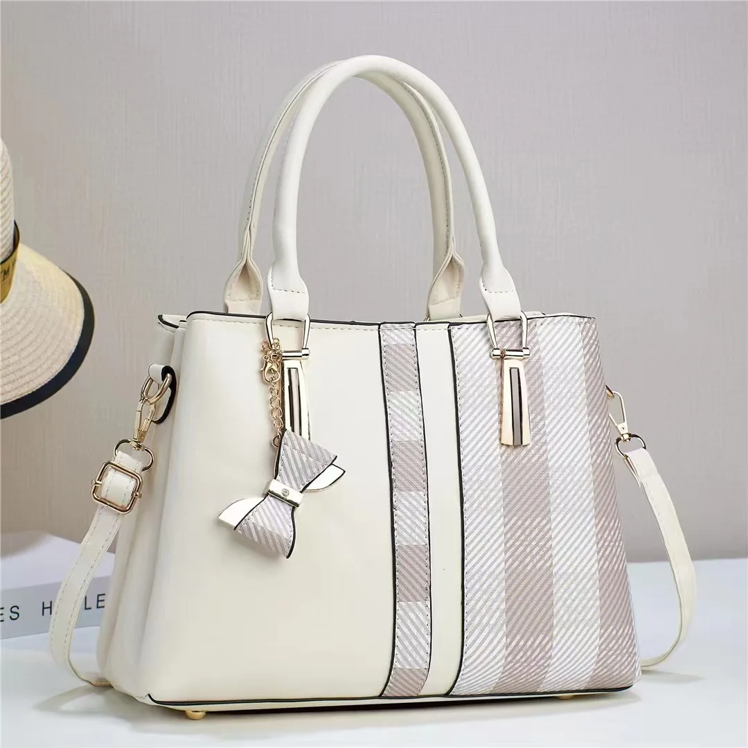 Women bag Female Shoulder bag Handbag for 2026 bag Fashion crossbody Straw bag Solid color casual hand-woven bag
Women bag Female Shoulder bag Handbag for 2026 bag Fashion crossbody Straw bag Solid color casual hand-woven bag