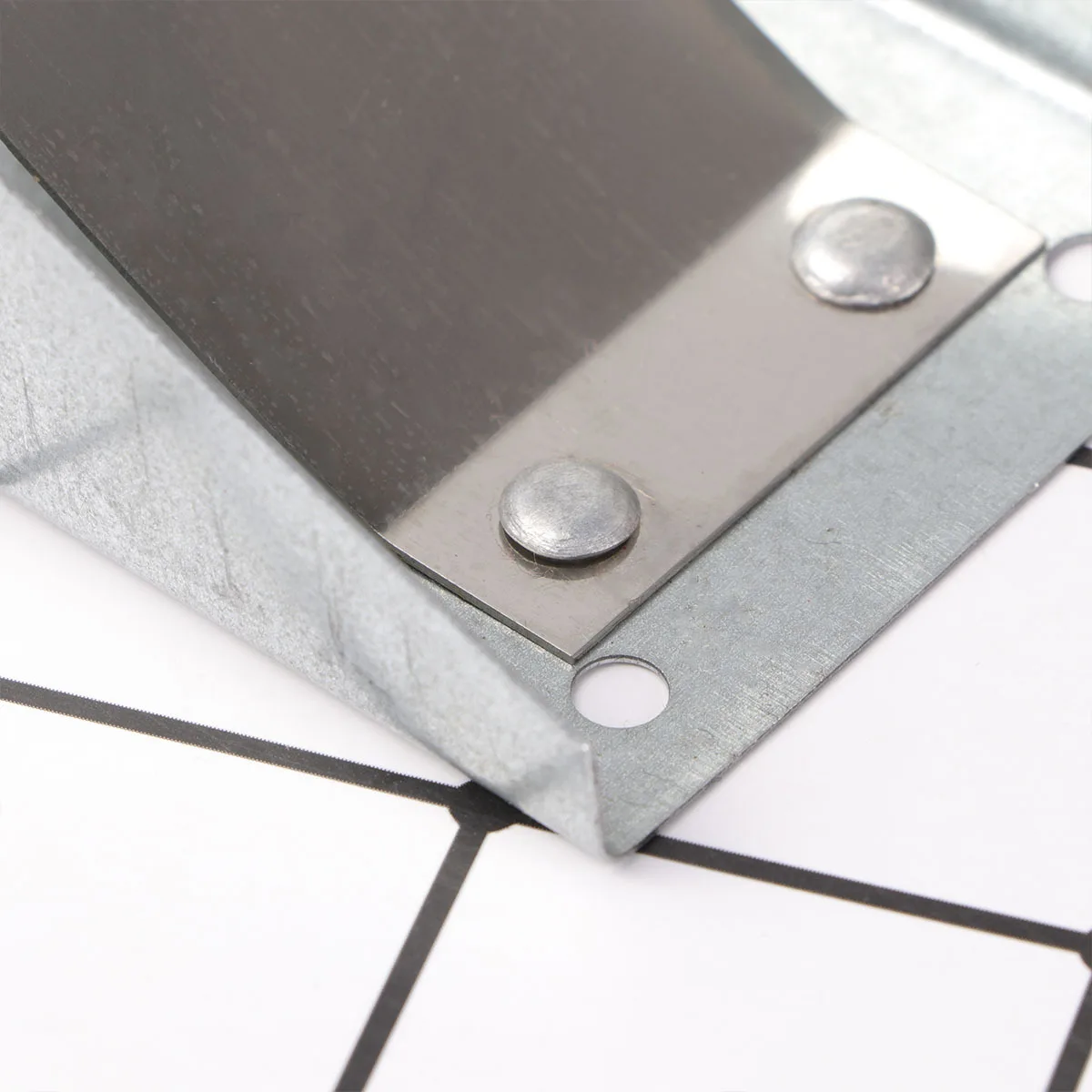 Professional Beekeeping Tool Heavy Duty Wire Cutter for Hive Frames Galvanized Steel Construction Enhances Work Efficiency
Professional Beekeeping Tool Heavy Duty Wire Cutter for Hive Frames Galvanized Steel Construction Enhances Work Efficiency