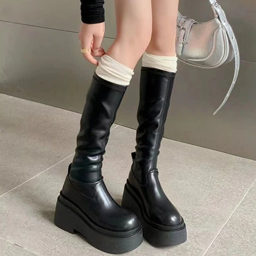 Women's Fashion High Top Boots Thick Bottom Heightening Short Person Autumn Winter New Style Retro Match Knight Boots PU Mate...
Women's Fashion High Top Boots Thick Bottom Heightening Short Person Autumn Winter New Style Retro Match Knight Boots PU Mate...