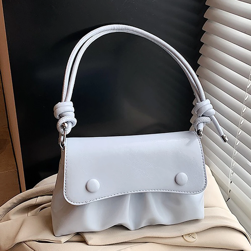 Women Summer Pleated Shoulder Bag Korean Ins Solid Color Buckle Versatile Underarm Bags Casual All-Match Commute Crossbody Packs
Women Summer Pleated Shoulder Bag Korean Ins Solid Color Buckle Versatile Underarm Bags Casual All-Match Commute Crossbody Packs