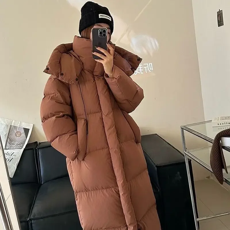 Европейская мода, зимняя новая женская куртка-пуховик, свободная повседневная ветрозащитная куртка с капюшоном, большая куртка на белом утином пуху
Европейская мода, зимняя новая женская куртка-пуховик, свободная повседневная ветрозащитная куртка с капюшоном, большая куртка на белом утином пуху