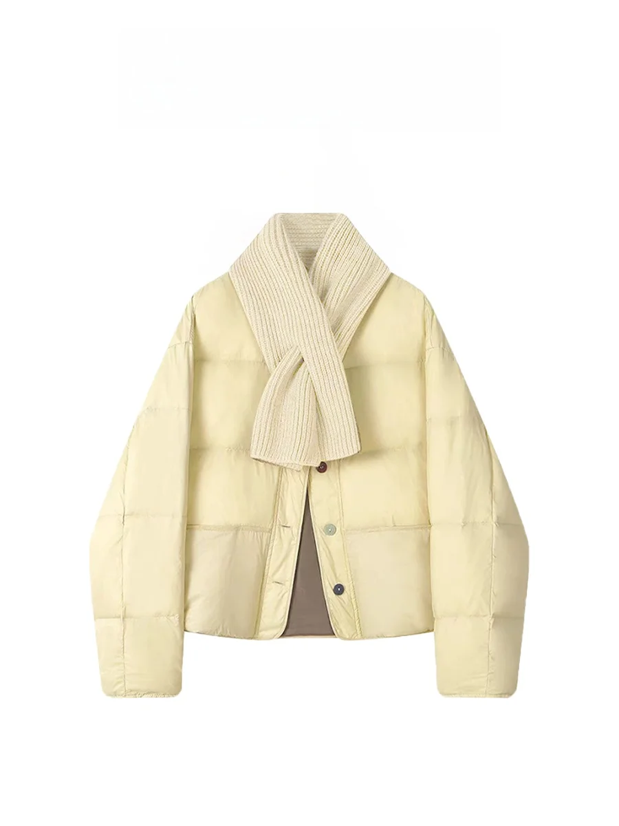 Желтый вязаный комплект из двух предметов: укороченная хлопковая куртка и шарф. Свободный, теплый, стильный зимний вариант для повседневной носки в корейском стиле.
Желтый вязаный комплект из двух предметов: укороченная хлопковая куртка и шарф. Свободный, теплый, стильный зимний вариант для повседневной носки в корейском стиле.