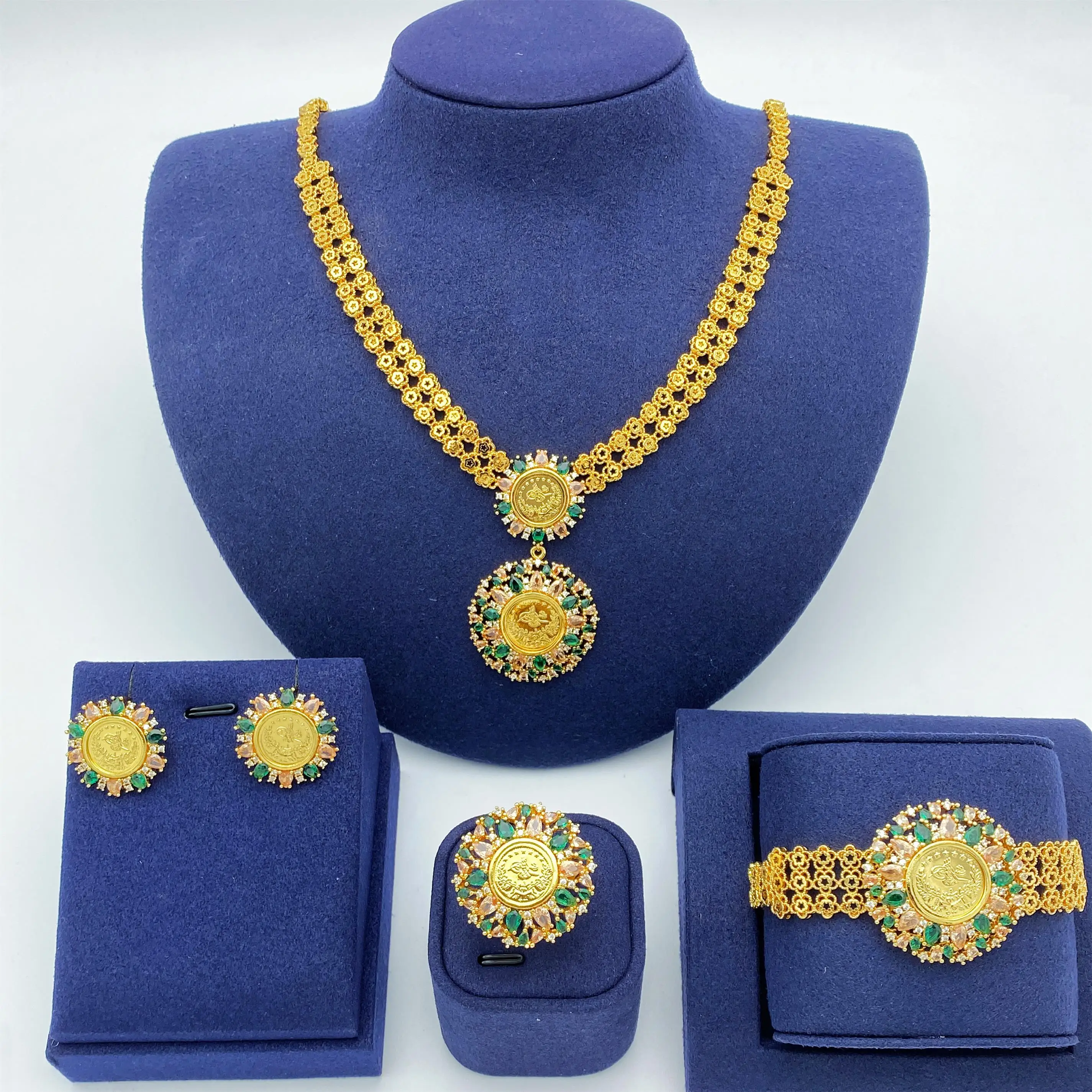 Customized gold-plated jewelry set, ring necklace, wedding bride crystal, Dubai style, ethnic party gift jewelry set
Customized gold-plated jewelry set, ring necklace, wedding bride crystal, Dubai style, ethnic party gift jewelry set