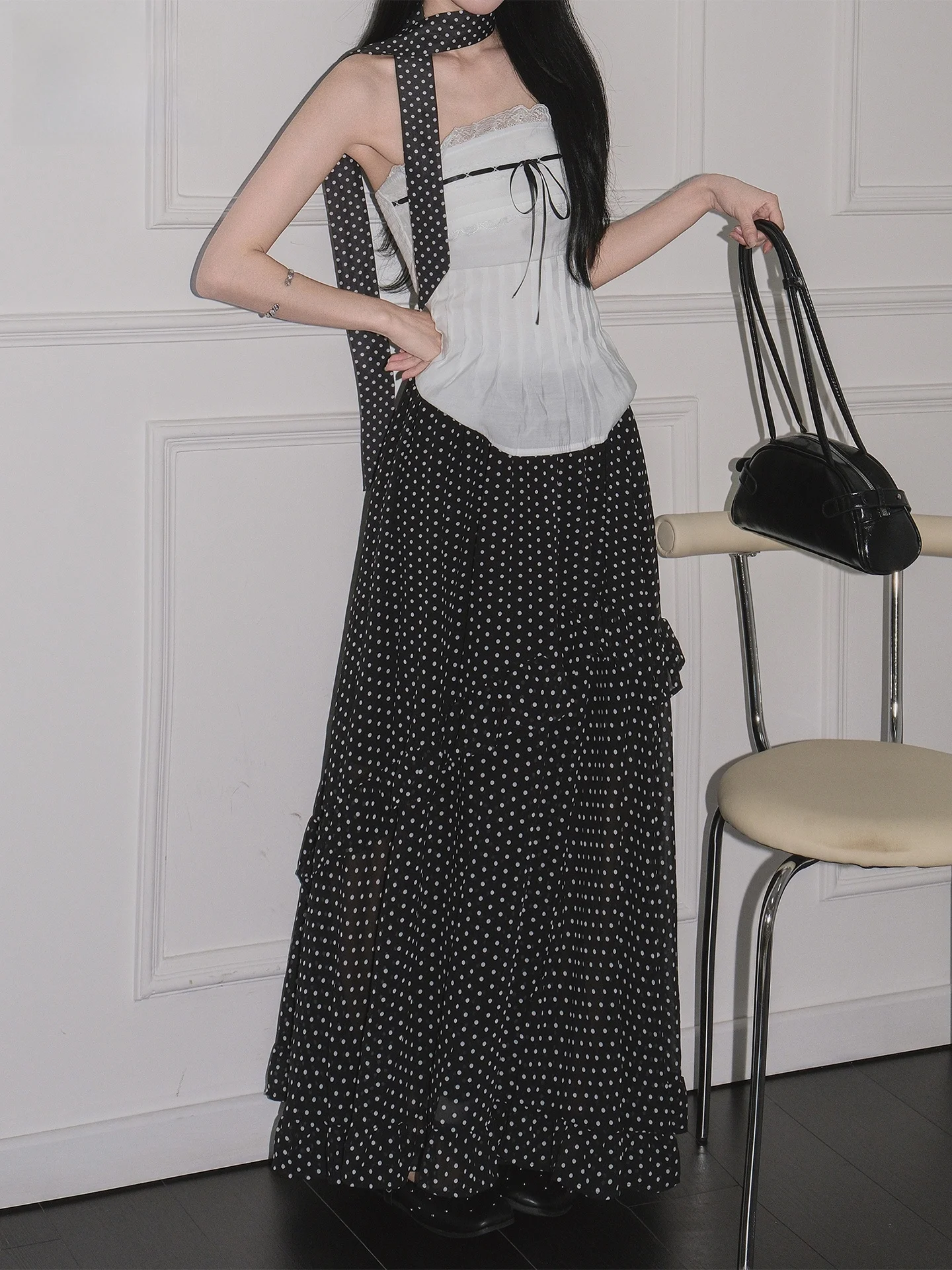 Black Polka Dot Asymmetrical A-Line Dress Women's Summer Hanging Sense Slimming Design Large Swing Skirt Casual Style
Black Polka Dot Asymmetrical A-Line Dress Women's Summer Hanging Sense Slimming Design Large Swing Skirt Casual Style
