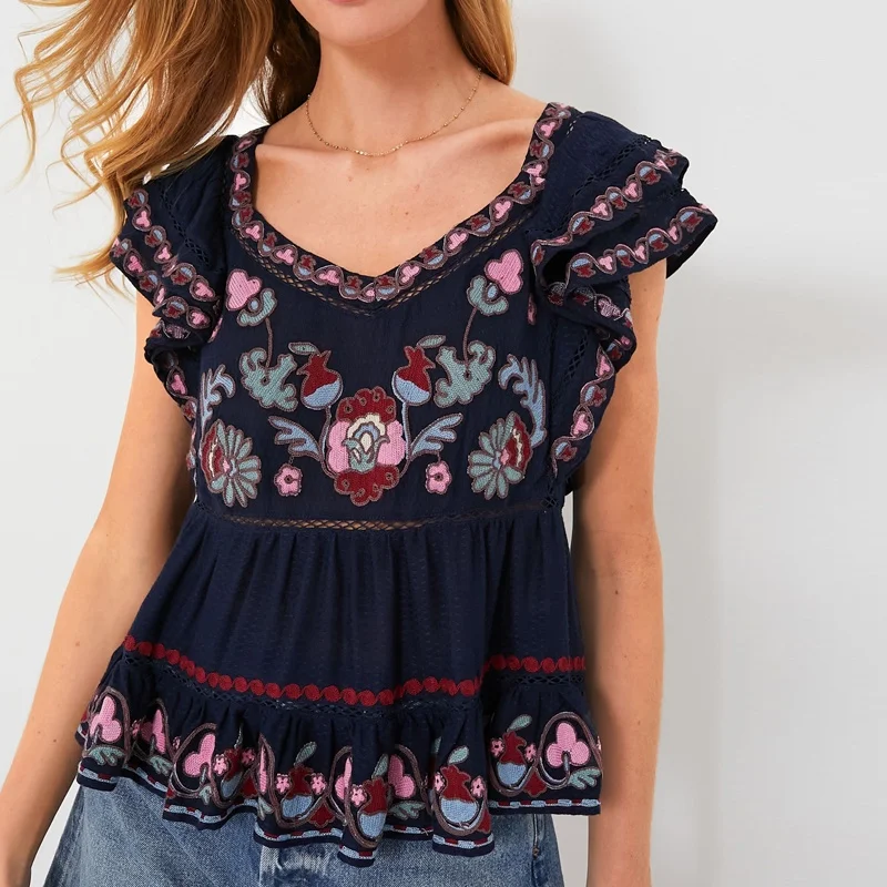Heavy Embroidery Short Top Women's Slim Fit V-Neck Sleeveless Summer Shirt Ethnic Style Fly Sleeve Blue Color Fashion Ladies'...
Heavy Embroidery Short Top Women's Slim Fit V-Neck Sleeveless Summer Shirt Ethnic Style Fly Sleeve Blue Color Fashion Ladies'...