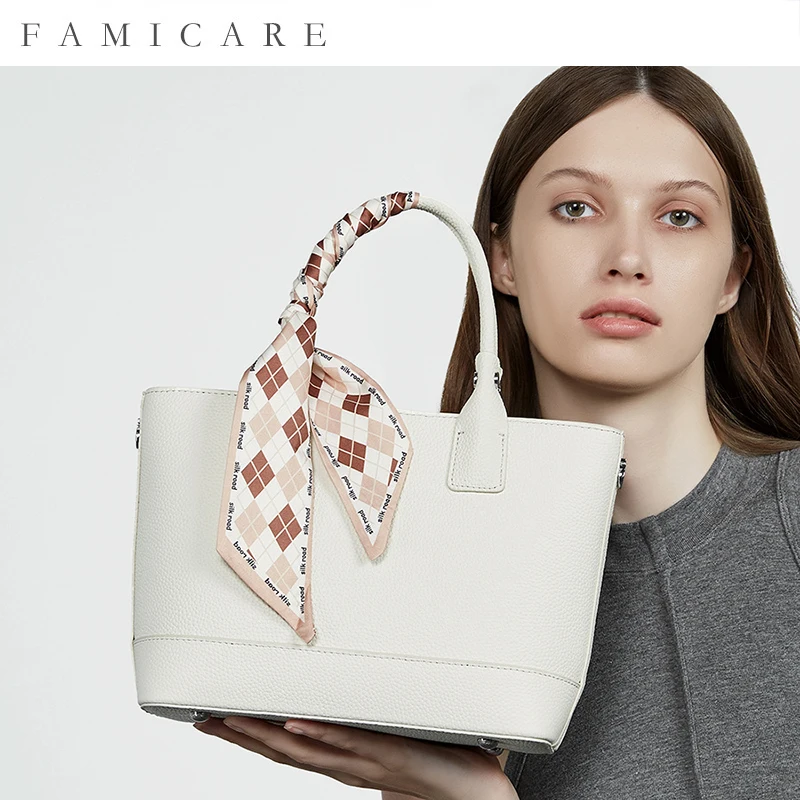 2025 New Women's Large Capacity Handbag Girls Premium Vegetable Basket Design Crossbody Ladies Fashion Commuting Shoulder Bag
2025 New Women's Large Capacity Handbag Girls Premium Vegetable Basket Design Crossbody Ladies Fashion Commuting Shoulder Bag