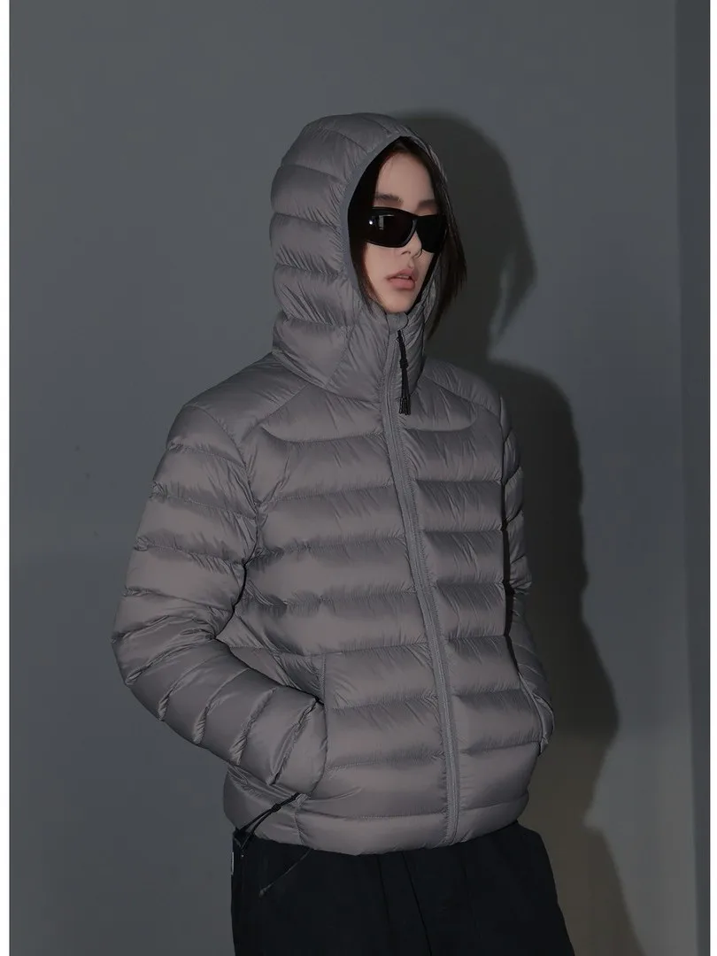 Мужская модная универсальная зимняя легкая теплая куртка с капюшоном, повседневная, приталенная, удобная, из нейлона, с наполнителем из пуха
Мужская модная универсальная зимняя легкая теплая куртка с капюшоном, повседневная, приталенная, удобная, из нейлона, с наполнителем из пуха