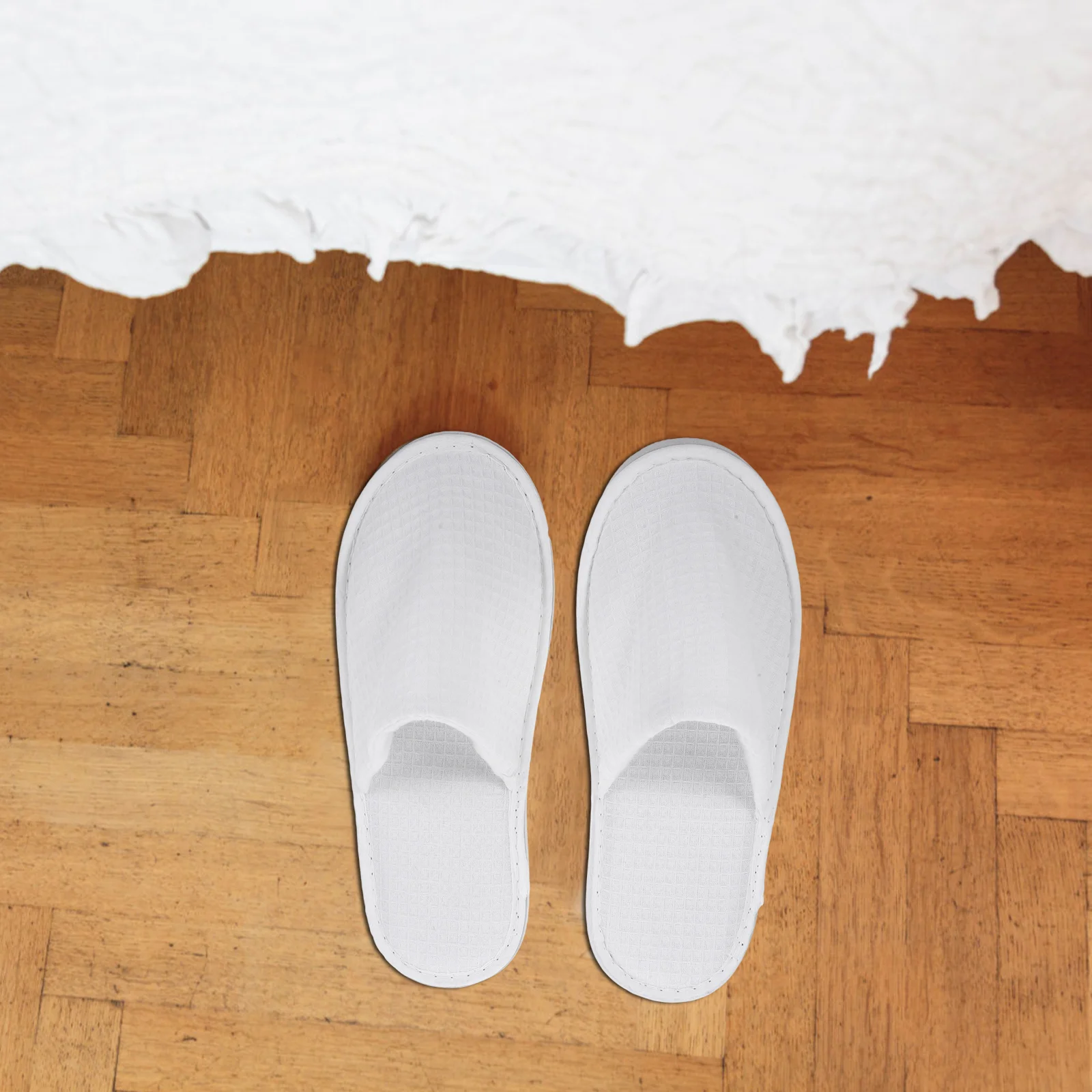 2 Pairs Disposable Slippers Premium EVA Fabric Lightweight Breathable Anti Hotel Travel Spa Guest Home Salon Use Protective
2 Pairs Disposable Slippers Premium EVA Fabric Lightweight Breathable Anti Hotel Travel Spa Guest Home Salon Use Protective